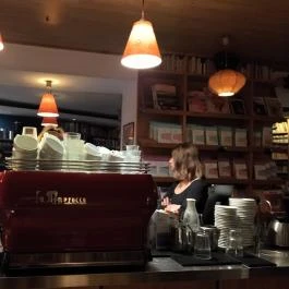 Kelet Kávézó & Galéria, Budapest - Belső