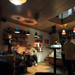 Kelet Kávézó & Galéria, Budapest - Belső