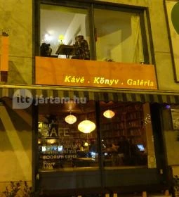 Kelet Kávézó & Galéria