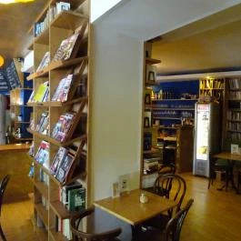 Kelet Kávézó & Galéria, Budapest - Belső