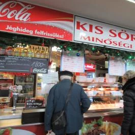 Kis Söröző & Keleti Ízek - Fehérvári úti Vásárcsarnok Budapest - Belső