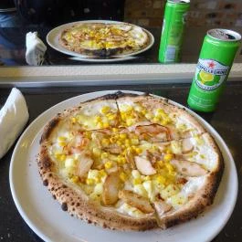 Kemencés Pizza Budapest - Étel/ital