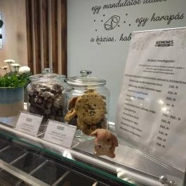 Kemenes Cukrászat - Baross tér Budapest - Étel/ital