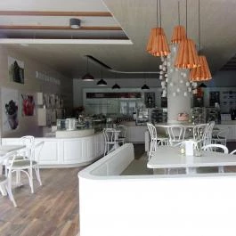 Kemenes Cukrászda & Bisztró Biatorbágy - Belső