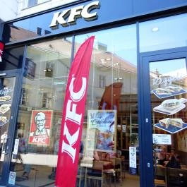 Kentucky Fried Chicken - Deák Ferenc tér Budapest - Külső kép