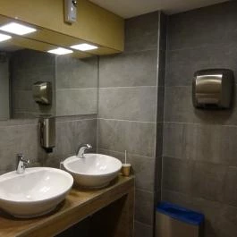 Kentucky Fried Chicken - Deák Ferenc tér Budapest - Mosdó