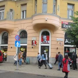 Kentucky Fried Chicken - Móricz Zsigmond körtér Budapest - Külső kép