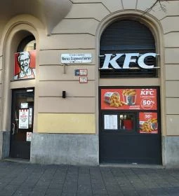 Kentucky Fried Chicken - Móricz Zsigmond körtér