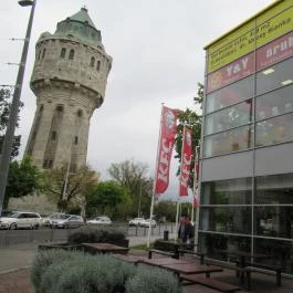 Kentucky Fried Chicken - Újpest Stop Shop Budapest - Külső kép