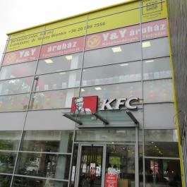 Kentucky Fried Chicken - Újpest Stop Shop Budapest - Külső kép