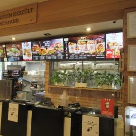 Kentucky Fried Chicken - Újpest Stop Shop Budapest - Belső