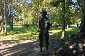 Kerényi Jenő szoborpark Szentendre