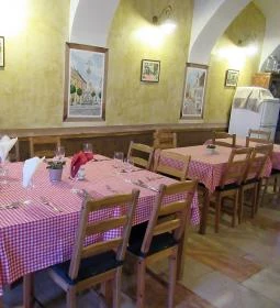 Kereskedőház Étterem és Kávézó