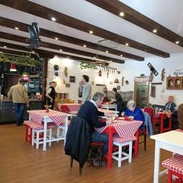 Keszegsütő, Miskolc - Belső