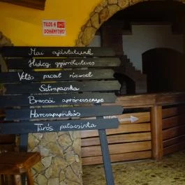 Két Angyal Csárda, Érd - Belső