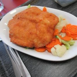 Két Kanál Faloda Étterem Budapest - Étel/ital