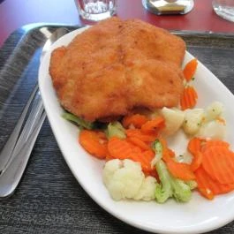 Két Kanál Faloda Étterem Budapest - Étel/ital