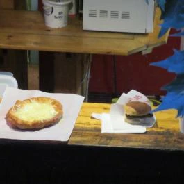 Két Rombusz Budapest - Étel/ital