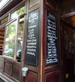 Két Szerecsen Kávéház & Bisztró