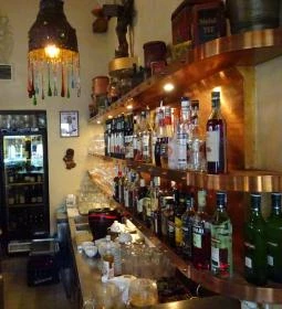 Két Szerecsen Kávéház & Bisztró