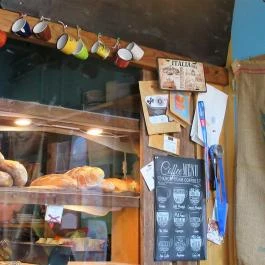 Kettőspont Kávézó Biatorbágy - Belső