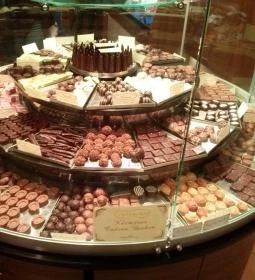 Kézműves Cukrászda