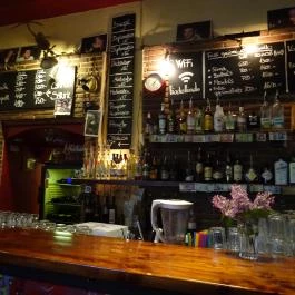 Kiadó Kocsma Budapest - Belső