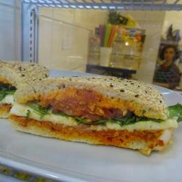 Kicsi Leves & Szendvics Budapest - Étel/ital