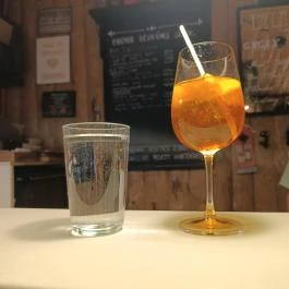 Kifli & Kocsma Budapest - Étel/ital