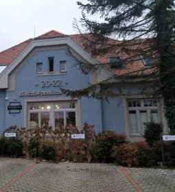 Kiflikék - kávézó és pékség