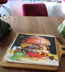 Kilenc Kert Streetfood & More