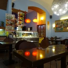 Kincsestál Kínai Gyorsétterem Budapest - Belső