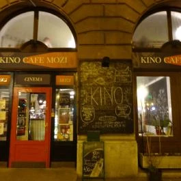 Kino Café - Szent István körút Budapest - Külső kép