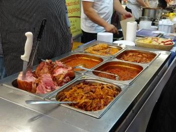 Kira Vendéglő Békés