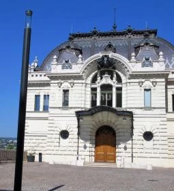 Magyar Királyi Lovarda és Csikós Udvar