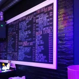 Kis Á Bár & Étterem Budapest - Belső