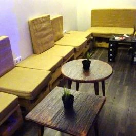 Kis Á Bár & Étterem Budapest - Belső