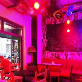 Kis Á Bár & Étterem Budapest - Belső