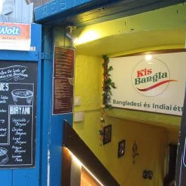 Kis Bangla, Budapest - Külső kép