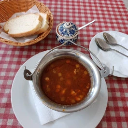 Kis Halas Ételbár Bicske - Étel/ital