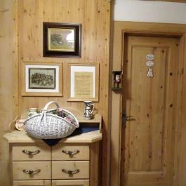 Kis Tirol Étterem Budapest - Egyéb