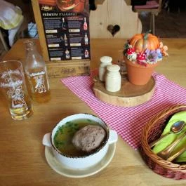 Kis Tirol Étterem Budapest - Egyéb