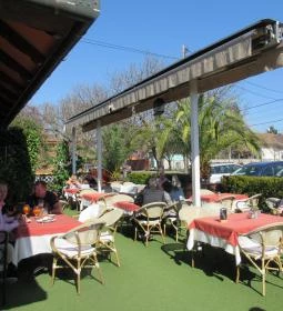 Kisduna Étterem & Panzió