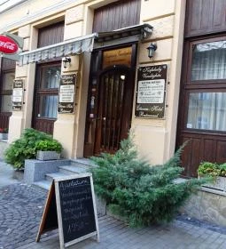 Kisfaludy Étterem és Vendégház 