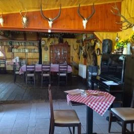 Kisföldes Étterem Tata - Belső