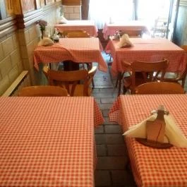 Kisharang Étkezde, Budapest - Belső