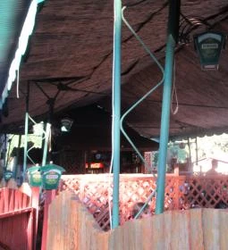 Kisinóc Sörkert & Étterem