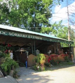 Kisinóc Sörkert & Étterem