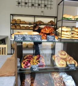 Kiskenyér Kézműves Pékség