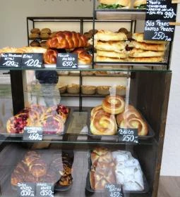 Kiskenyér Kézműves Pékség